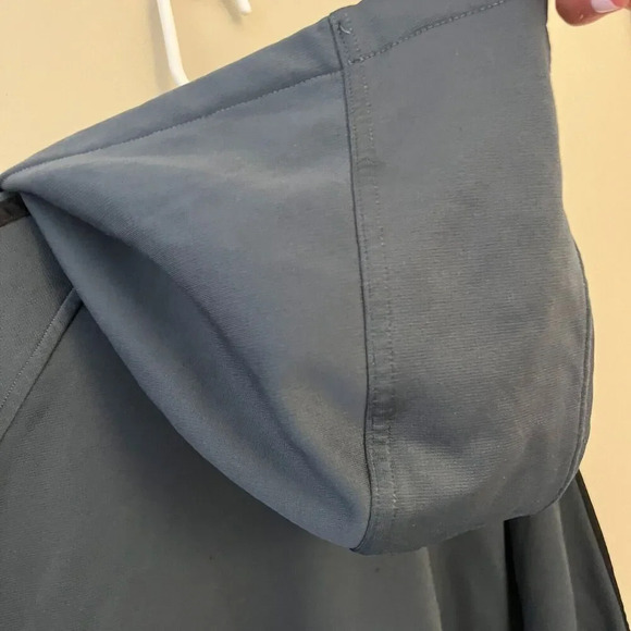 Adidas Mens Gray Sweatshirt M Fleece Hoodie Long Sleeve Pullover Soccer Workout - Picture 5 of 10